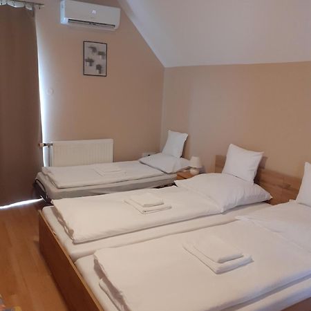 Family Panzio Zalakaros Bed & Breakfast Luaran gambar