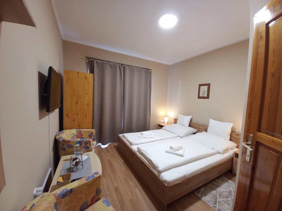 Family Panzio Zalakaros Bed & Breakfast Luaran gambar