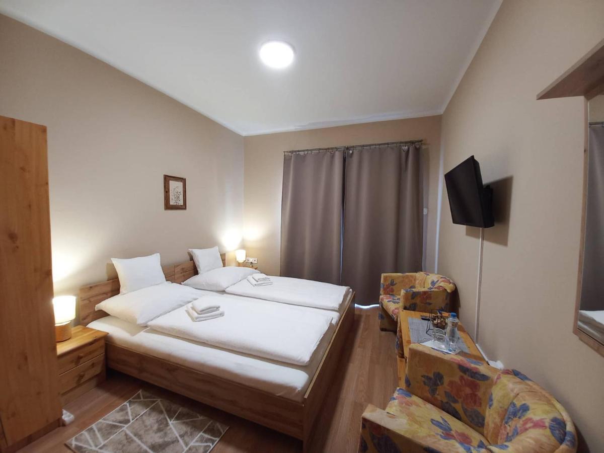 Family Panzio Zalakaros Bed & Breakfast Luaran gambar