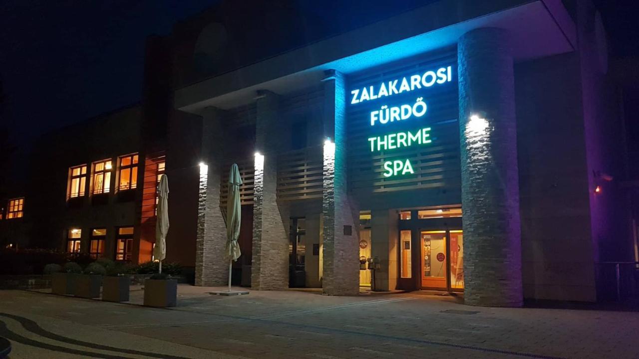 Family Panzio Zalakaros Bed & Breakfast Luaran gambar