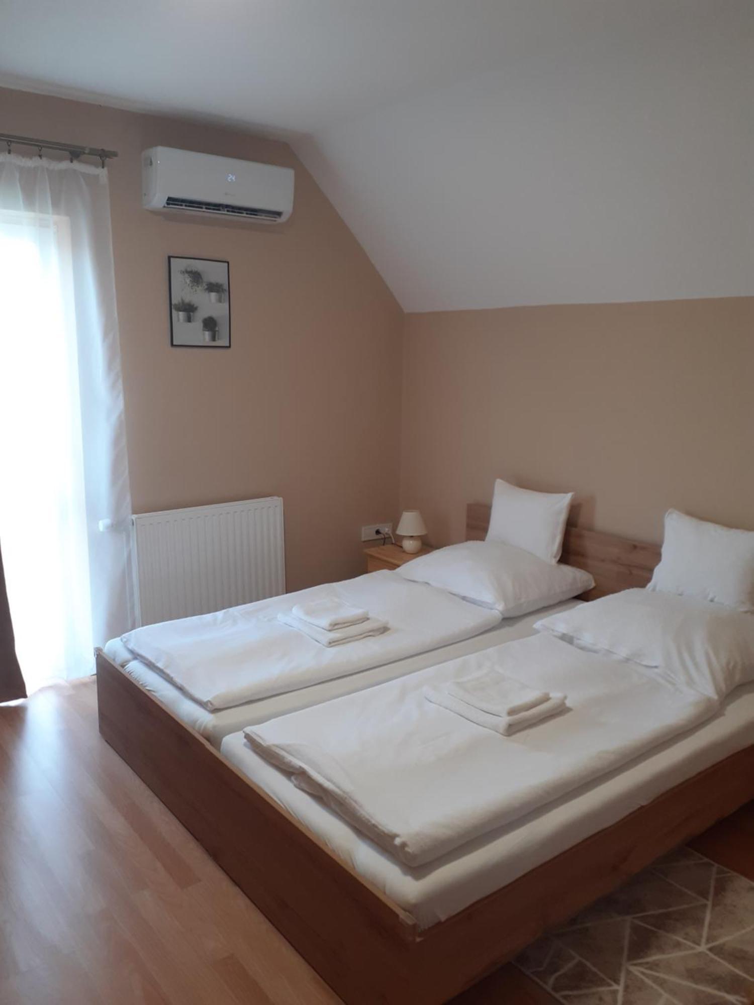 Family Panzio Zalakaros Bed & Breakfast Luaran gambar